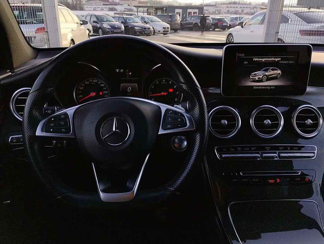Foto 13: Mercedes-Benz GLC-Klasse GLC 250 Coupé 4MATIC AMG
