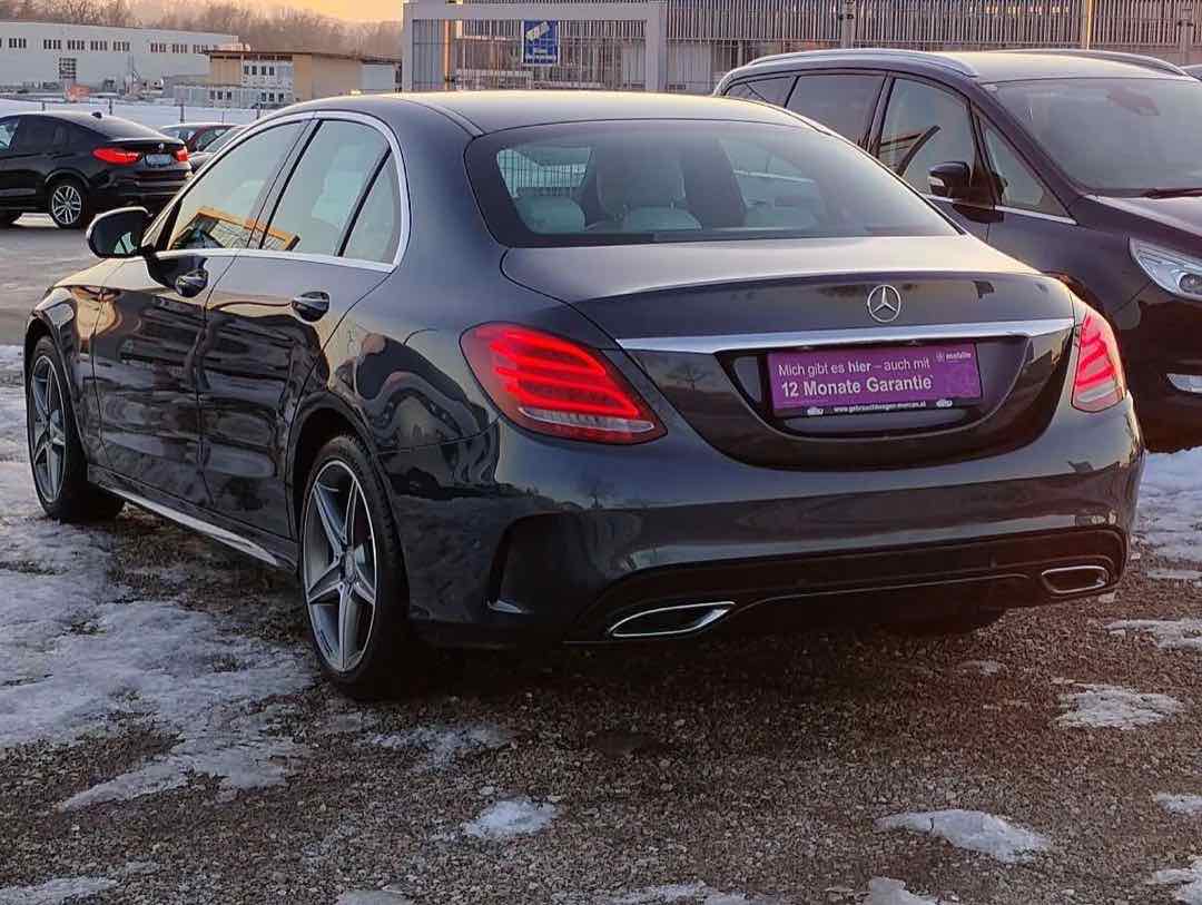 Foto 10: Mercedes-Benz C-Klasse C 220 d AMG Line Aut.