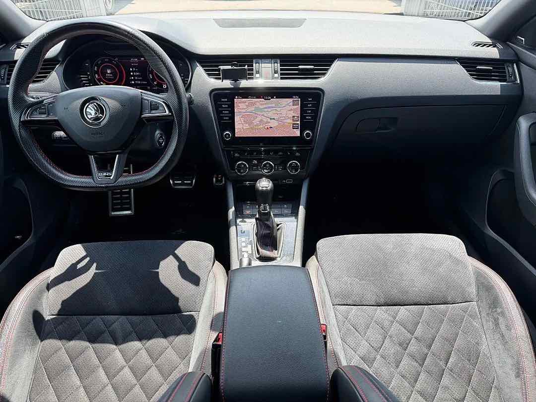 Foto 11: Skoda Octavia Combi RS 2,0 TDI DSG