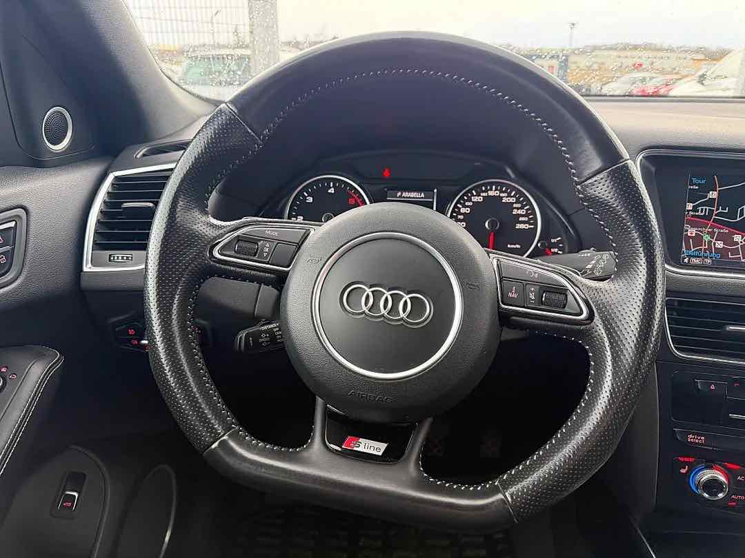 Foto 10: Audi Q5 3,0 TDI quattro S-LINE