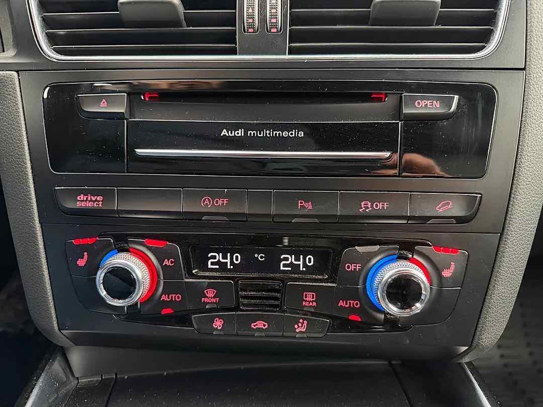 Foto 11: Audi Q5 3,0 TDI quattro S-LINE