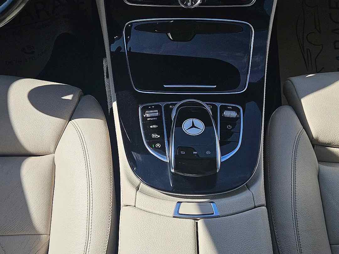 Foto 12: Mercedes-Benz E-Klasse E 350 Aut.