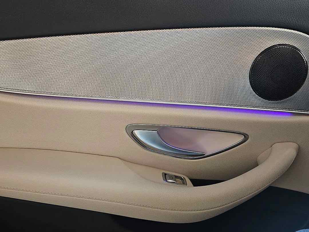 Foto 13: Mercedes-Benz E-Klasse E 350 Aut.