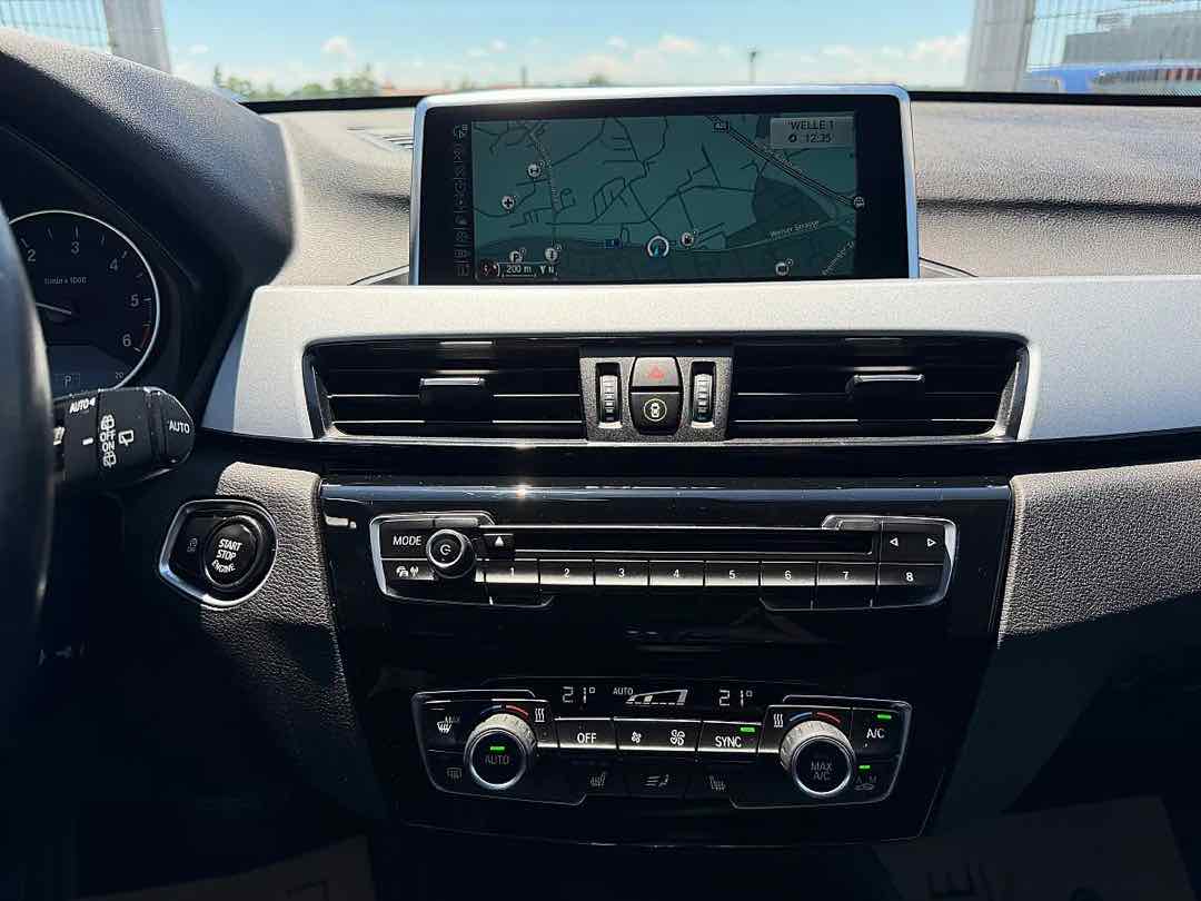 Foto 13: BMW X1 sDrive18d Advantage Aut.