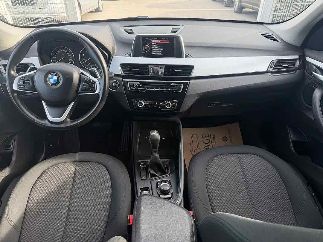 Foto 10: BMW X1 xDrive18d Advantage Aut.