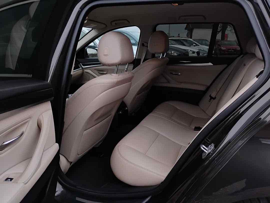 Foto 8: BMW 5er-Reihe 530d xDrive Touring Aut.