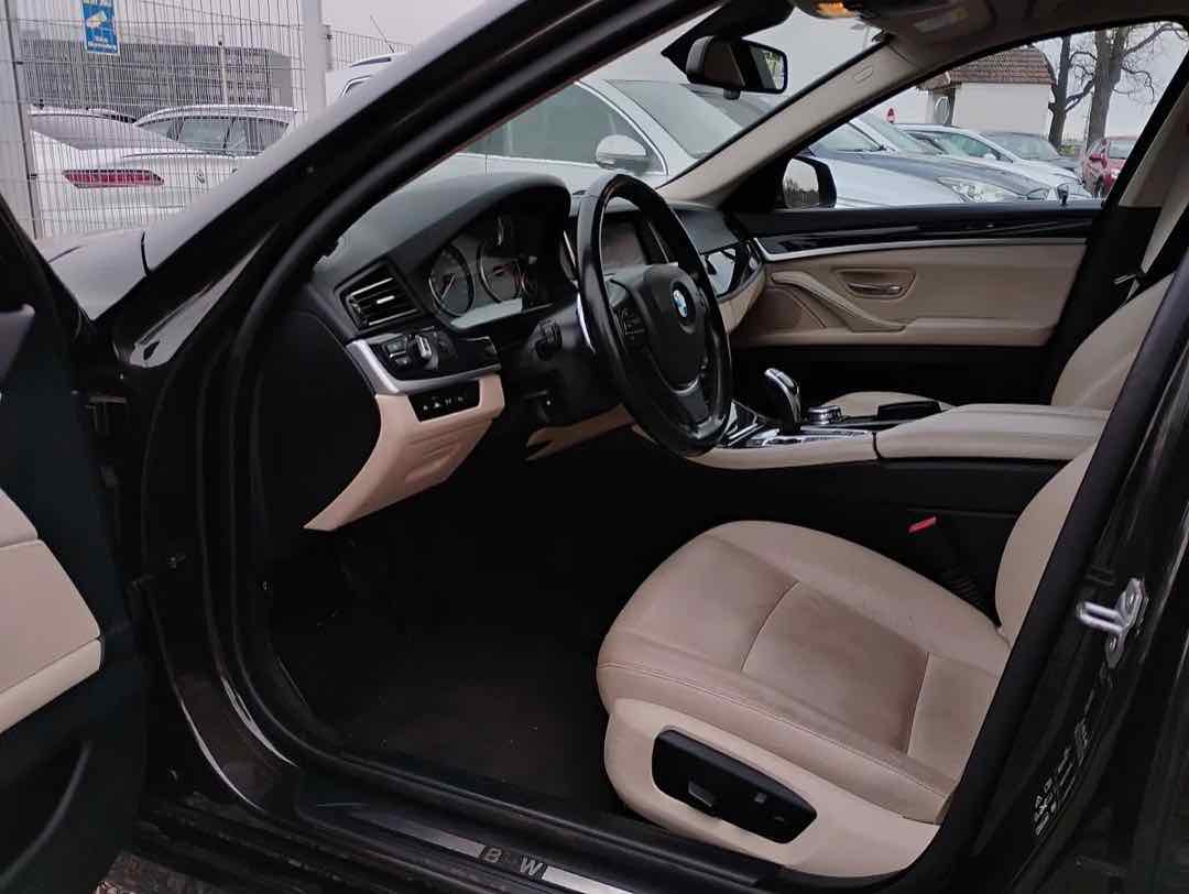 Foto 9: BMW 5er-Reihe 530d xDrive Touring Aut.