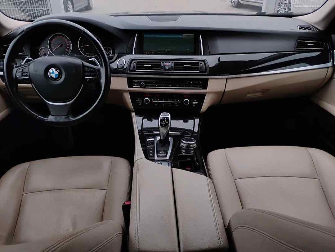 Foto 11: BMW 5er-Reihe 530d xDrive Touring Aut.