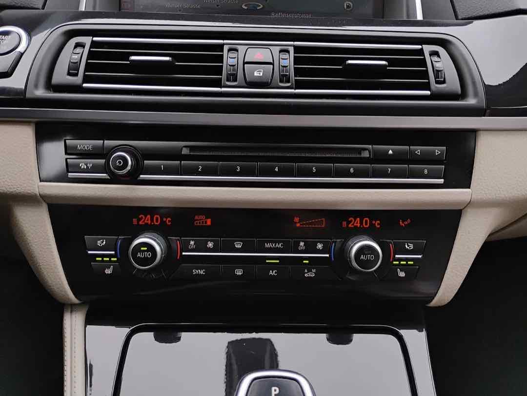Foto 14: BMW 5er-Reihe 530d xDrive Touring Aut.