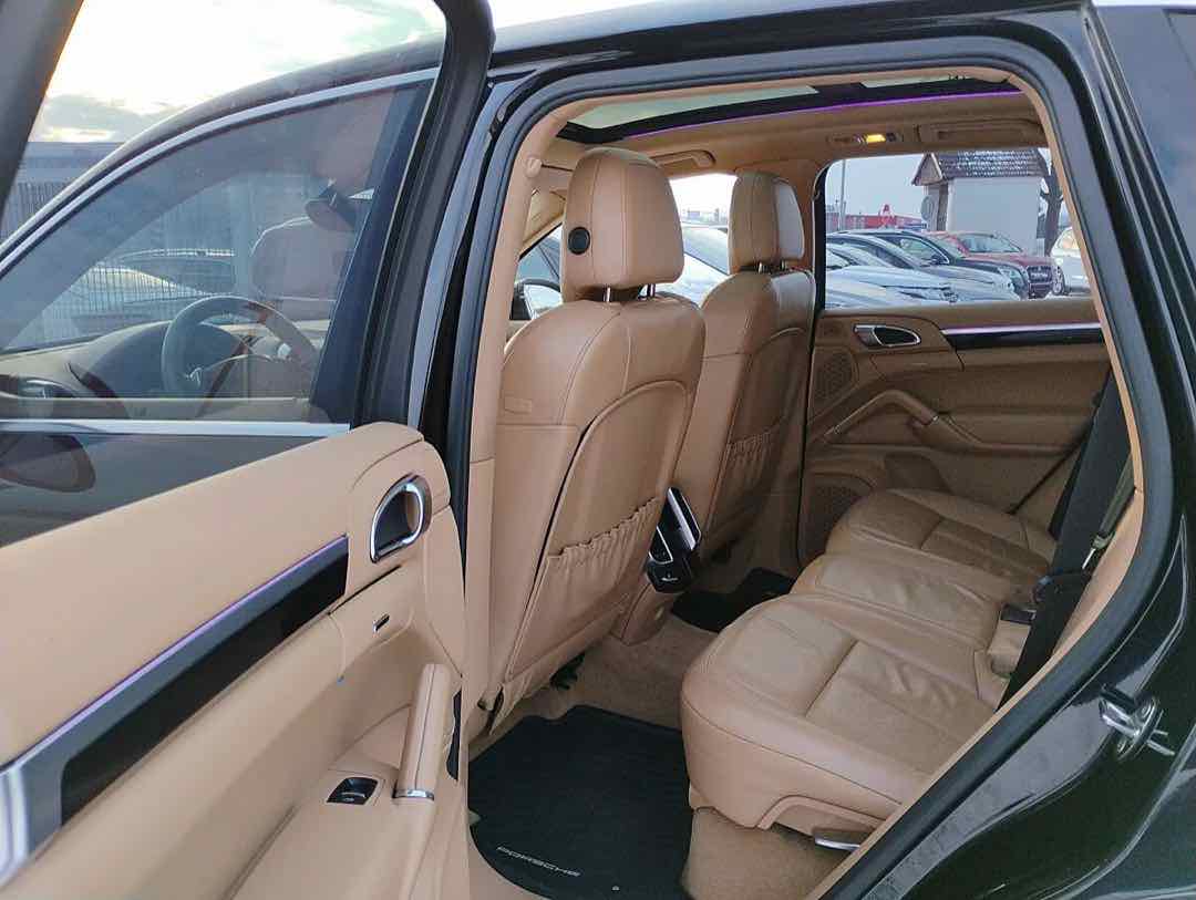 Foto 9: Porsche Cayenne II 3,0 Diesel Aut.