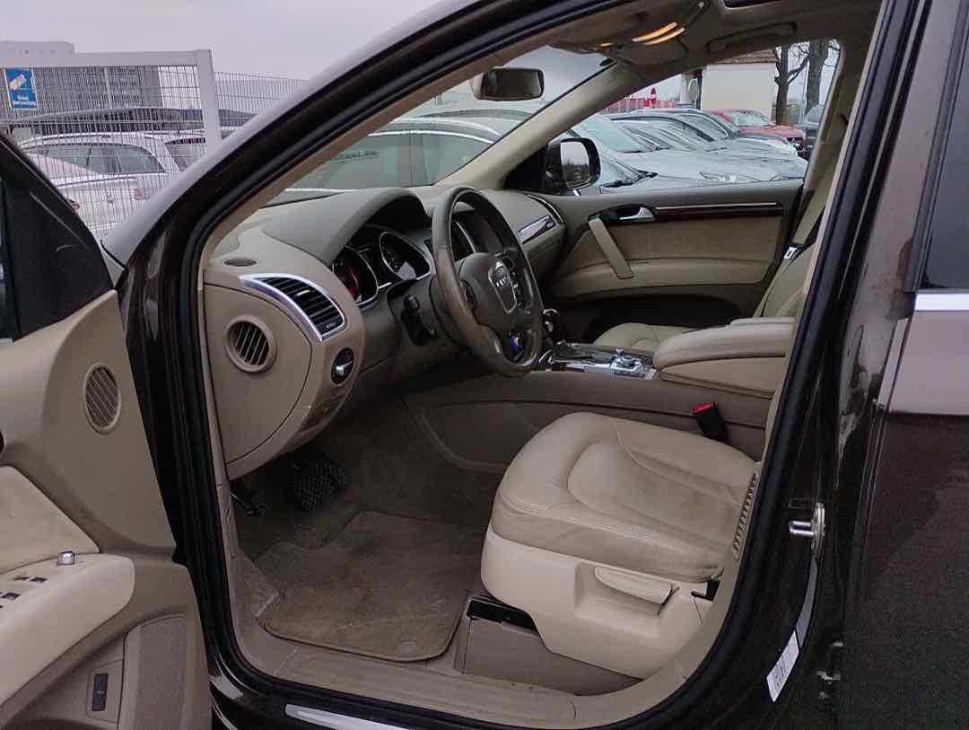 Foto 11: Audi Q7 3,0 TDI quattro DPF Tiptronic